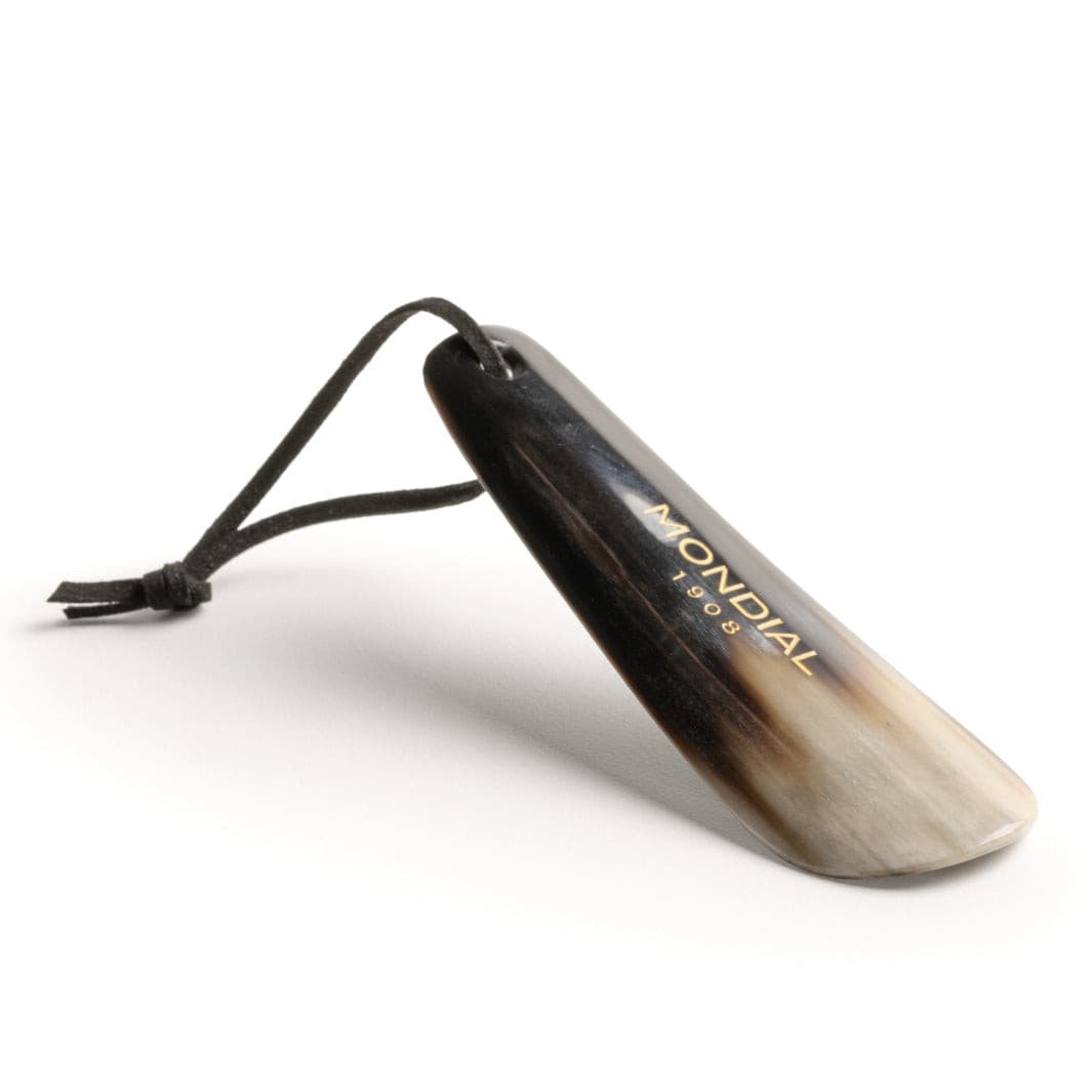 mondial-1908-calzascarpe-piccolo-in-corno-naturale-110-mm-con-laccetto-in-pelle image 1